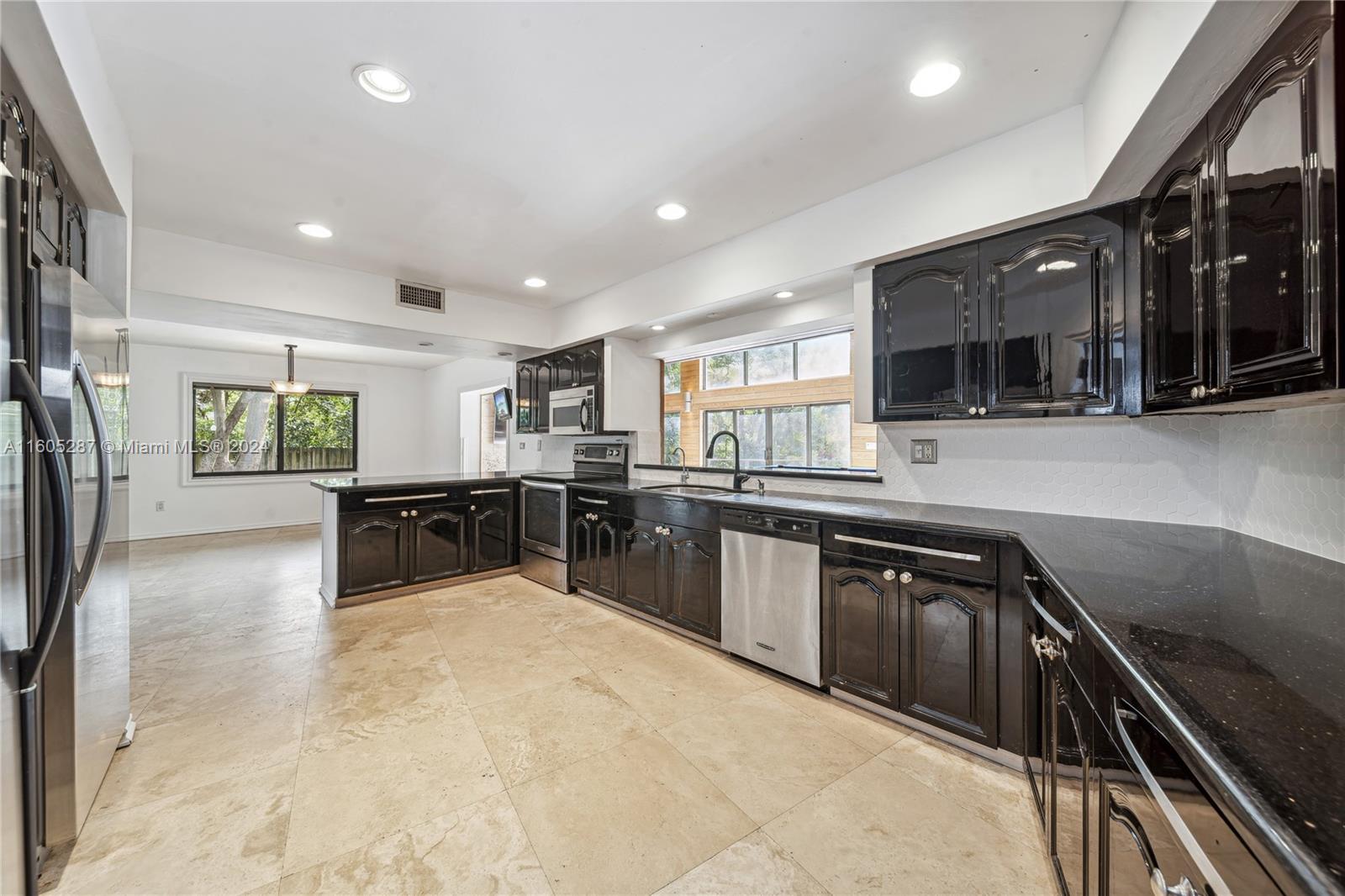 DEVONWOOD - Residential