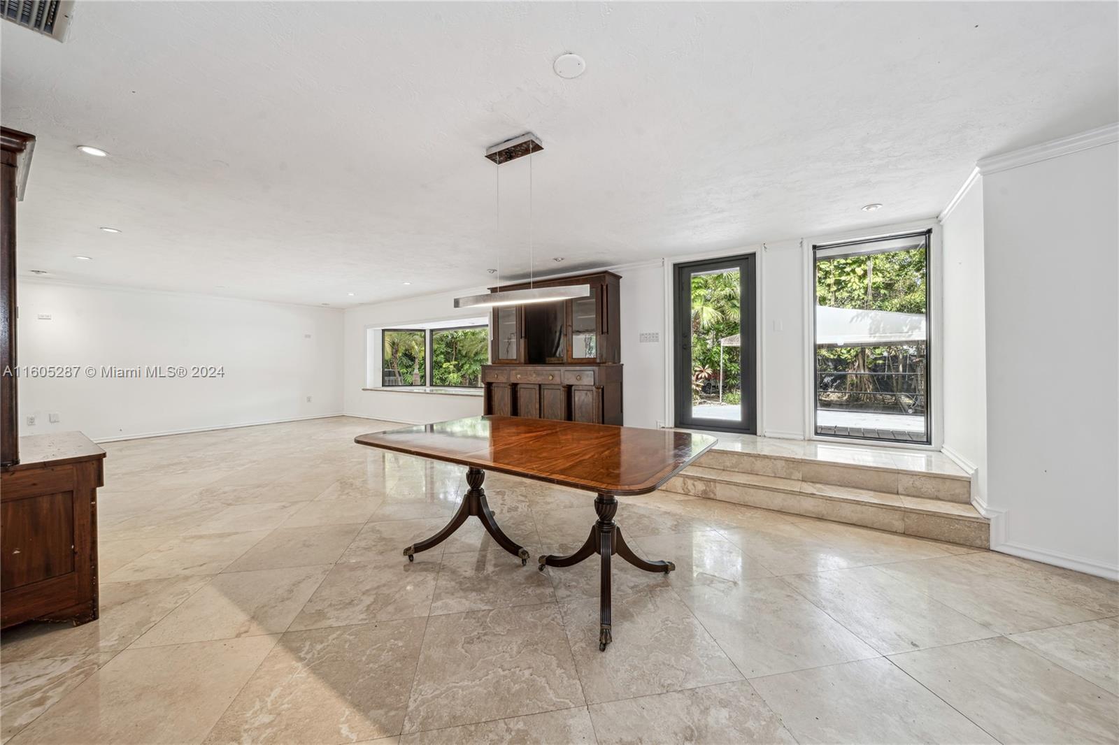 DEVONWOOD - Residential