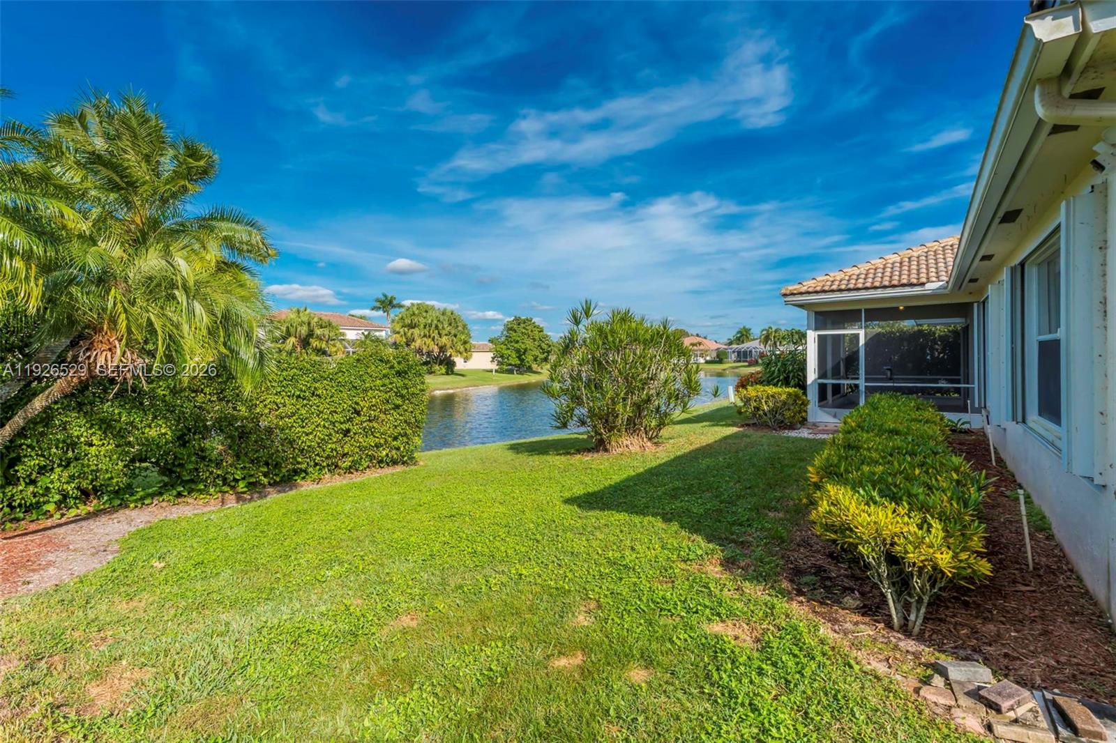 BOCA WINDS PAR E - Residential