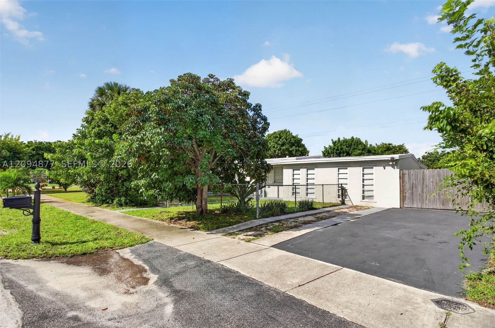 5197 NE 14th Ave