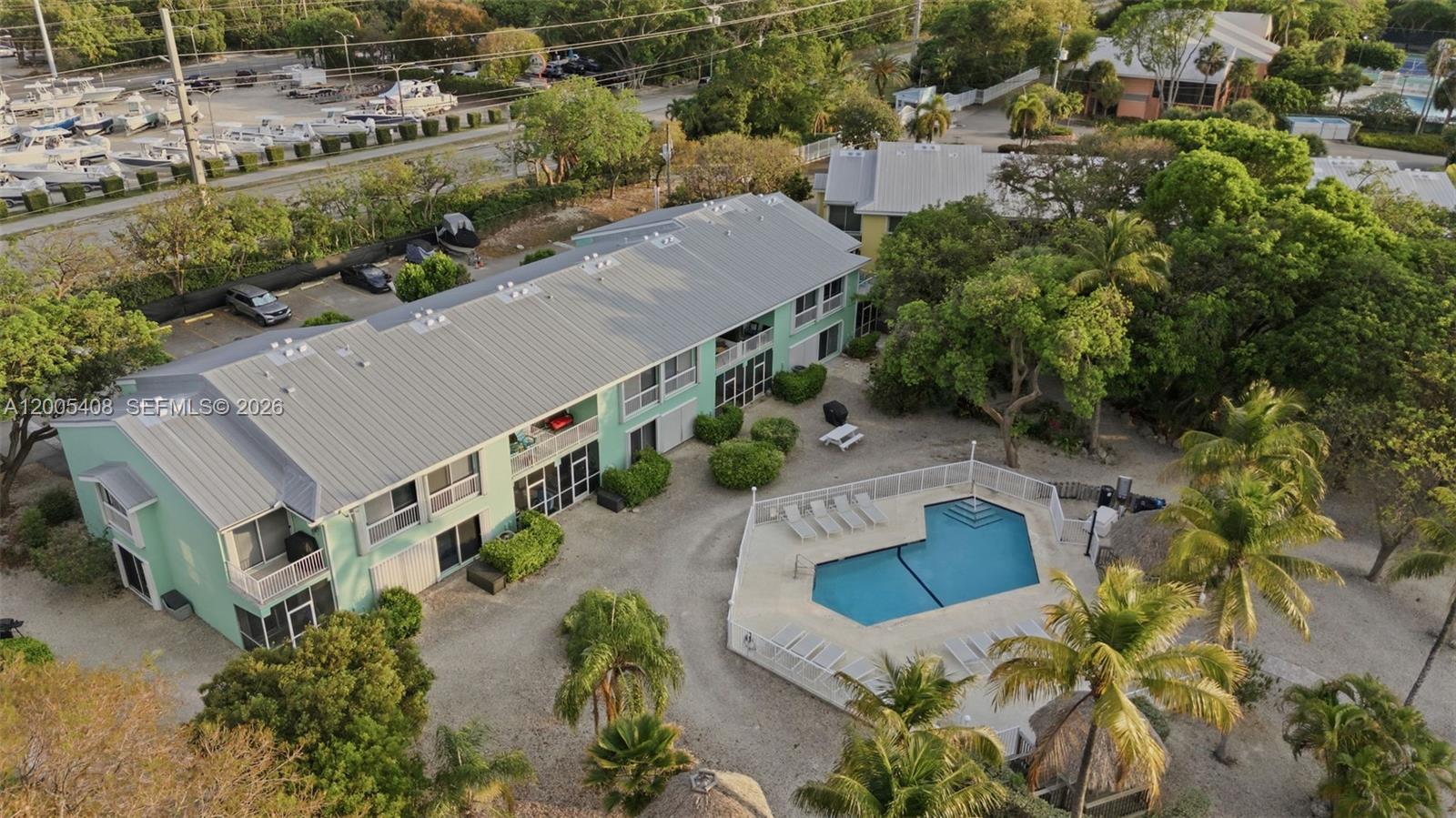 LANDINGS OF LARGO II - Residential