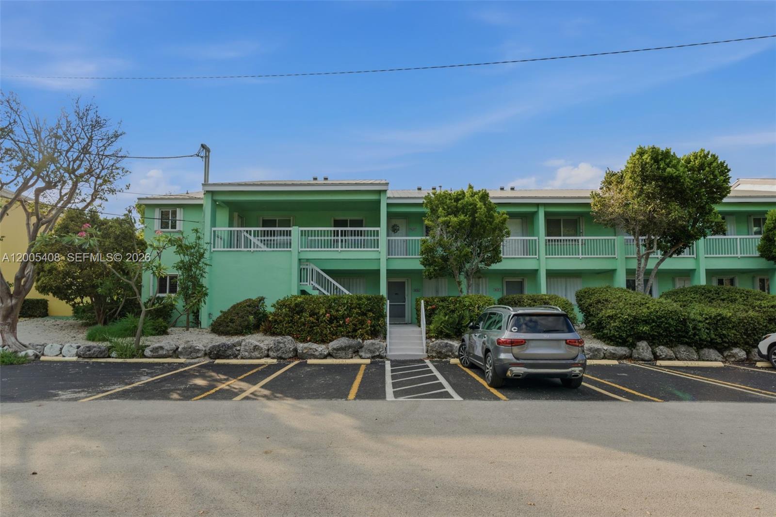 LANDINGS OF LARGO II - Residential