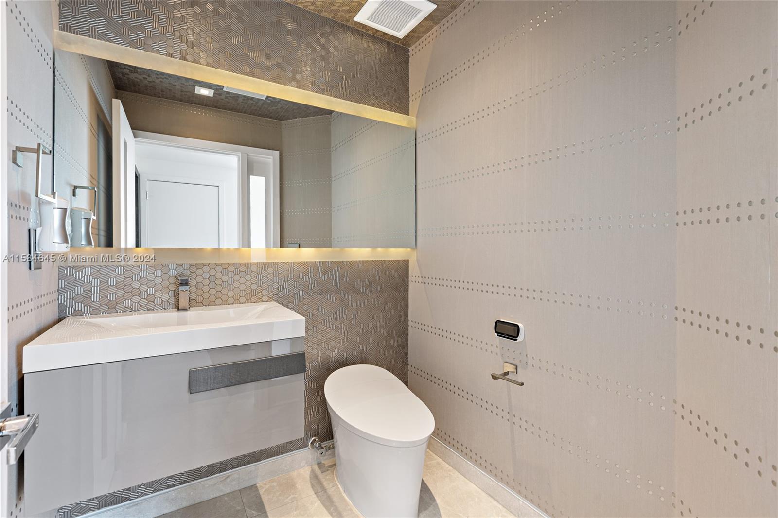 PORTOFINO TOWER CONDO - Residential