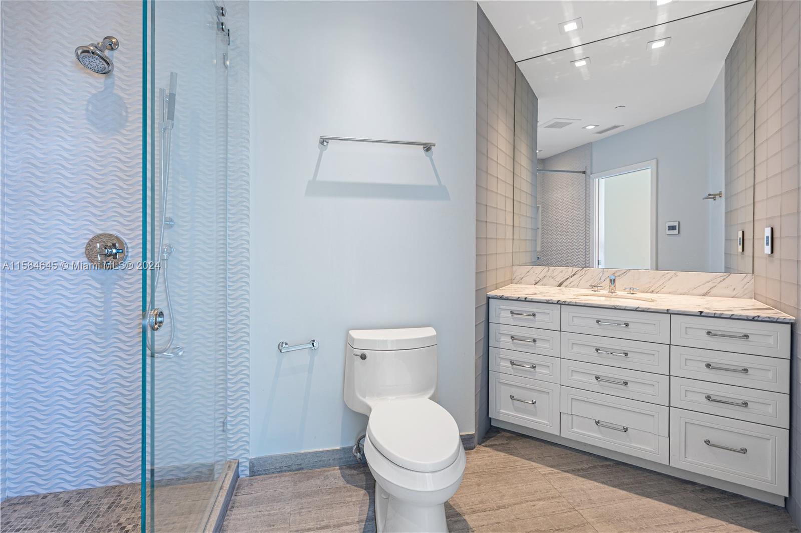 PORTOFINO TOWER CONDO - Residential