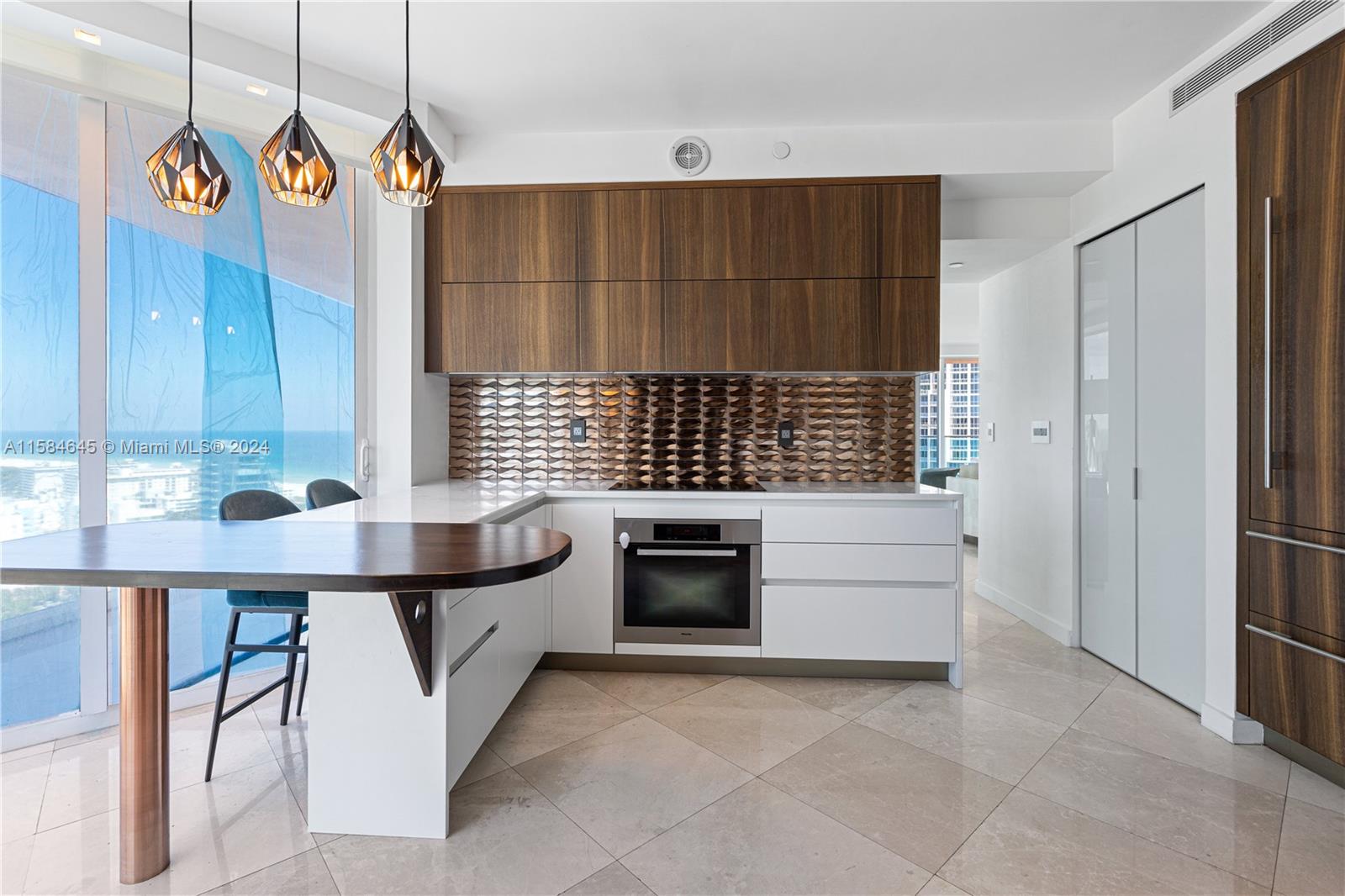 PORTOFINO TOWER CONDO - Residential