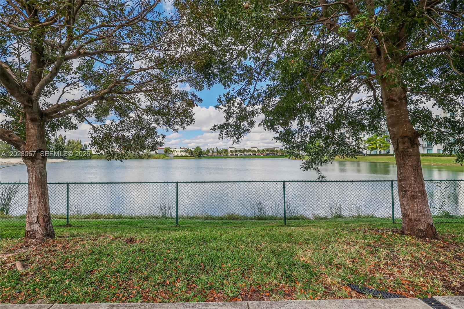 HIDDEN LAKE TOWNHOMES - Residential