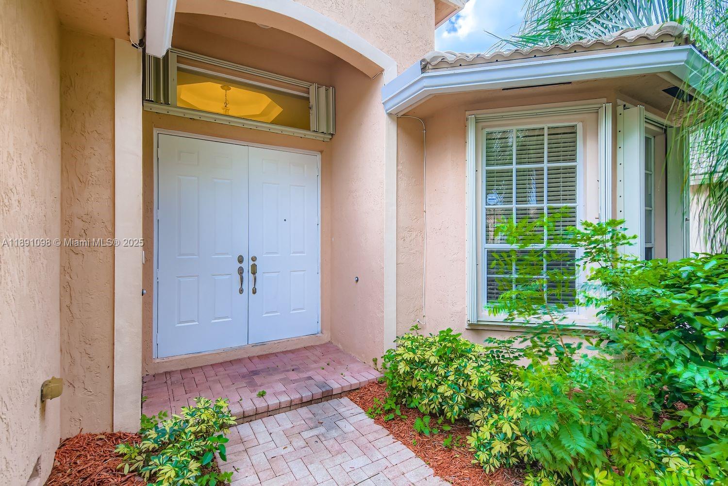 View photos, virtual tours, details... 5324 SW 148th Ave