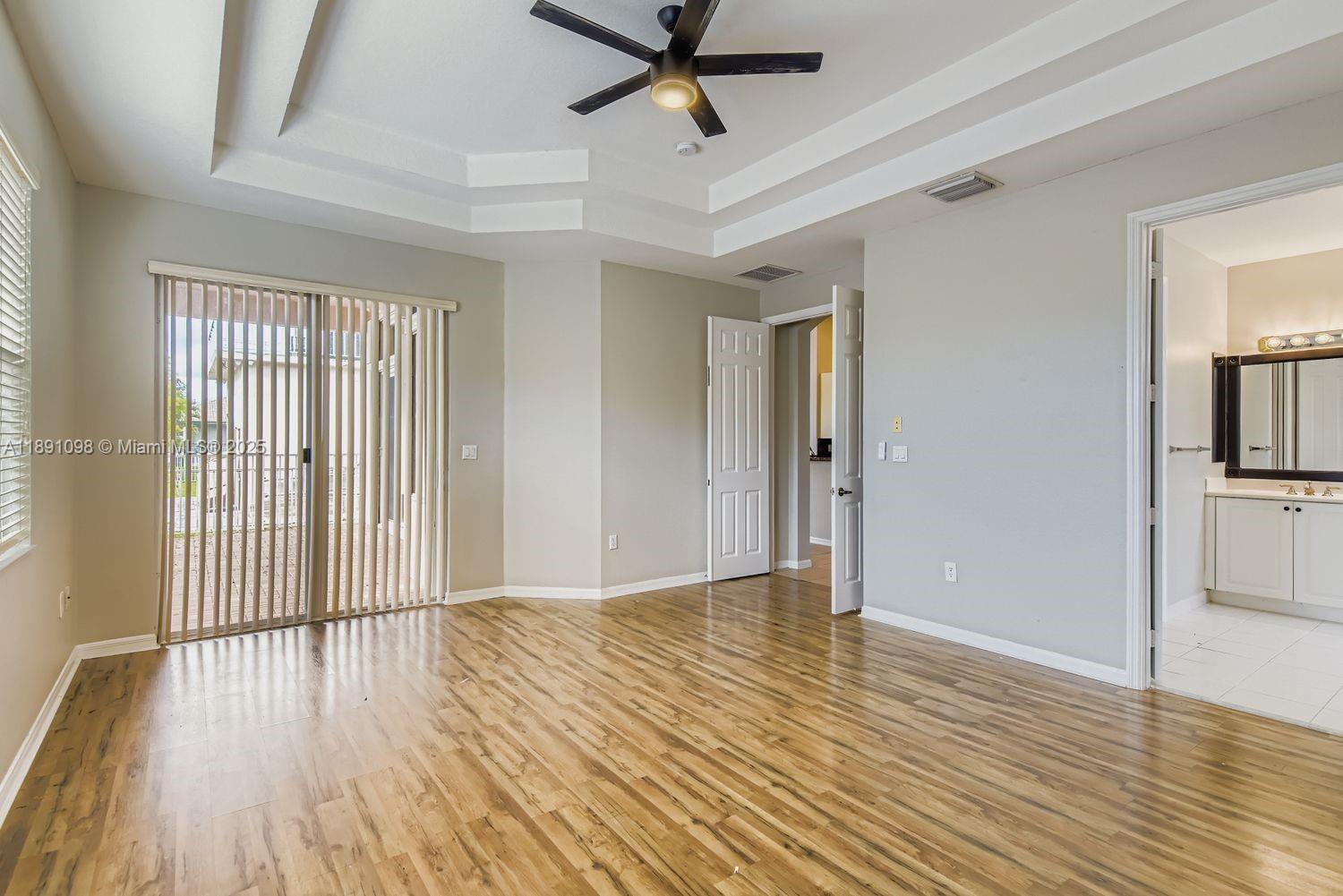 RESERVE AT HUNTINGTON 174 - Residential