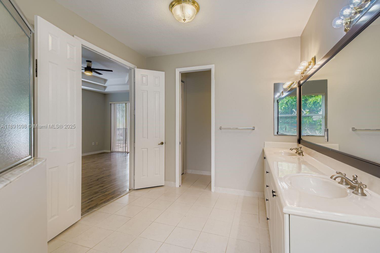RESERVE AT HUNTINGTON 174 - Residential