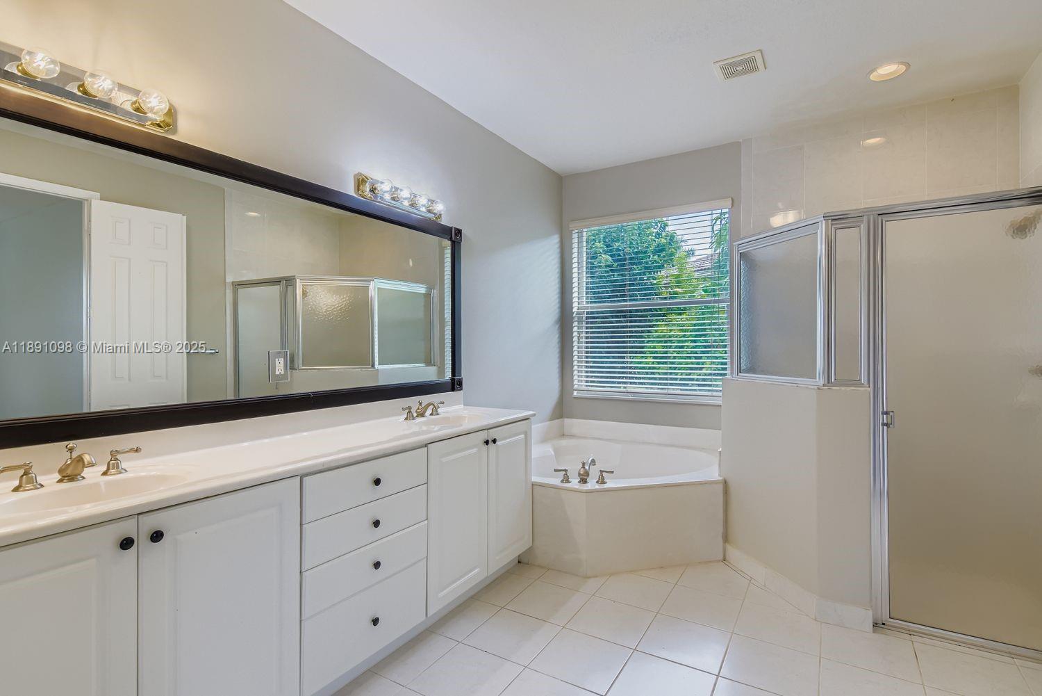 RESERVE AT HUNTINGTON 174 - Residential