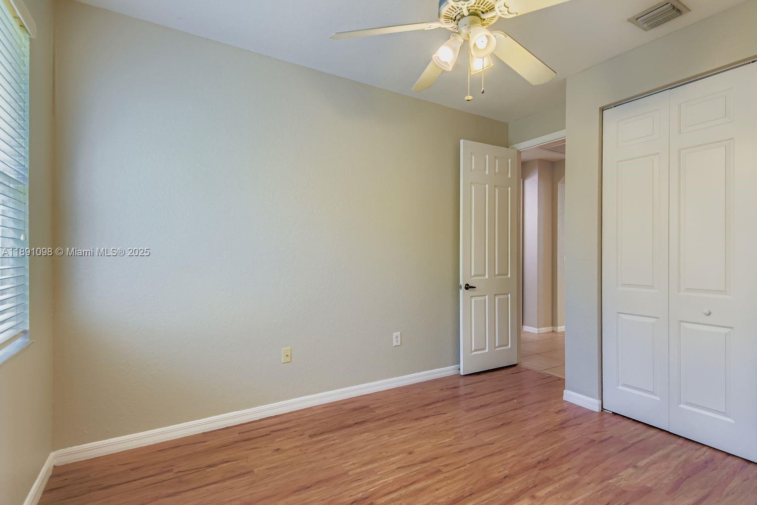 RESERVE AT HUNTINGTON 174 - Residential
