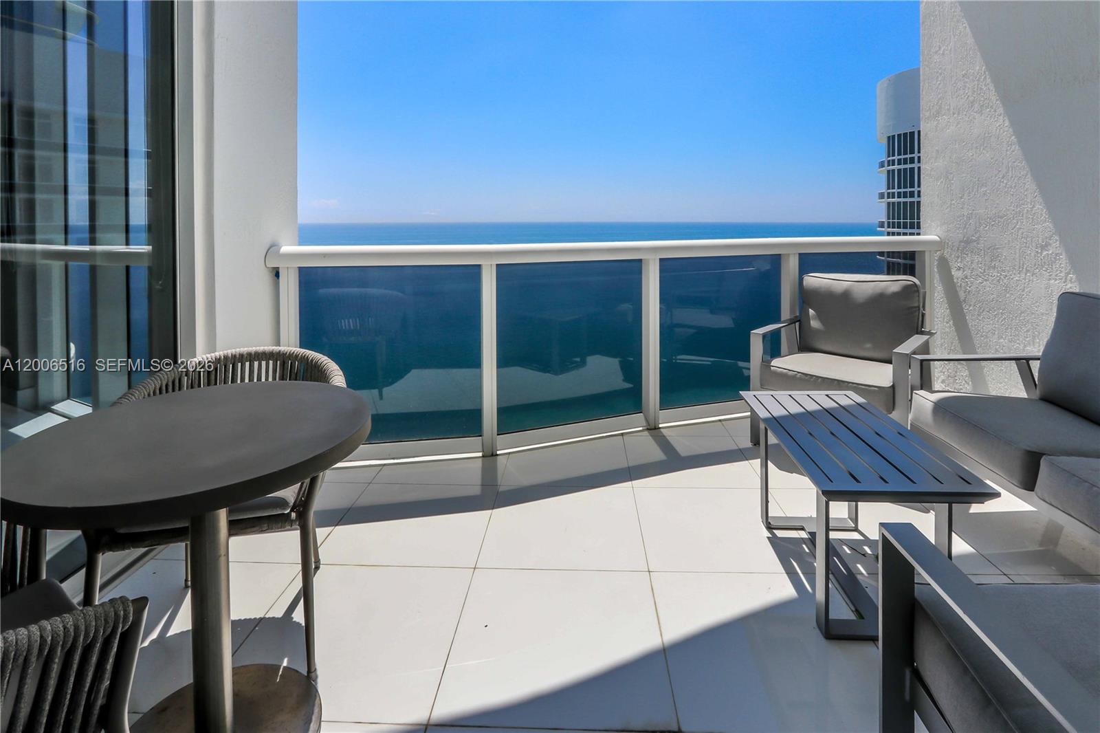 TDR TOWER II CONDO - Residential