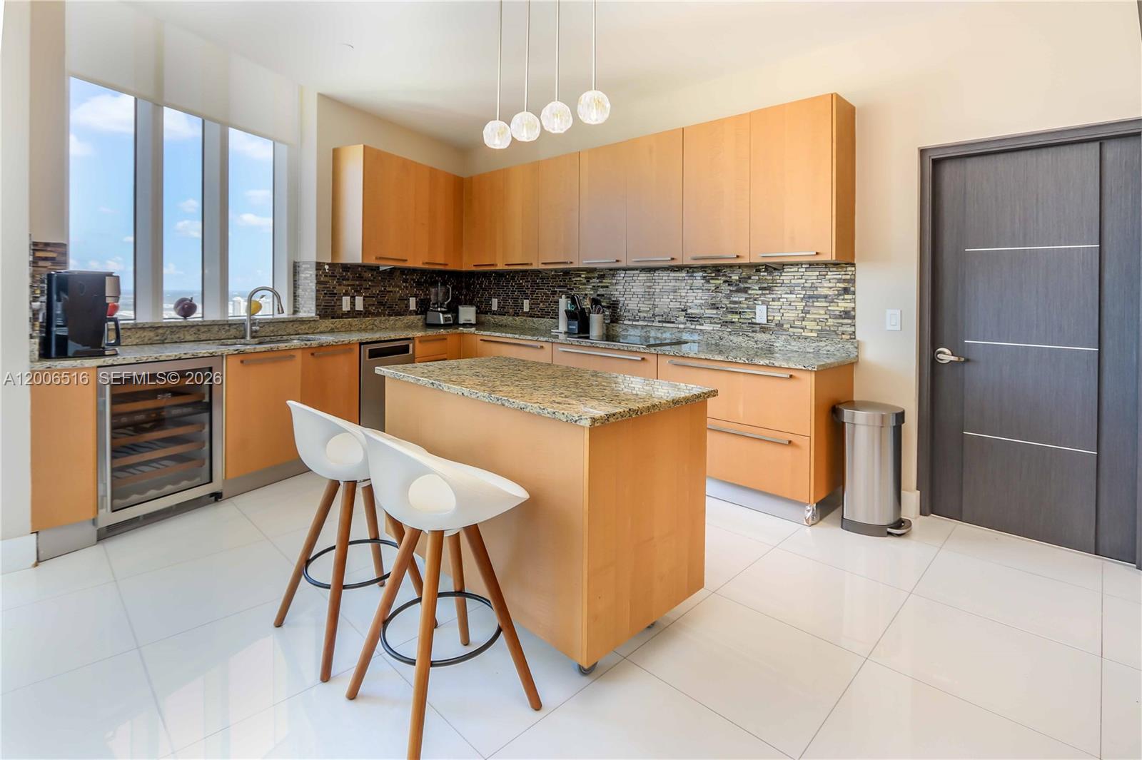 TDR TOWER II CONDO - Residential