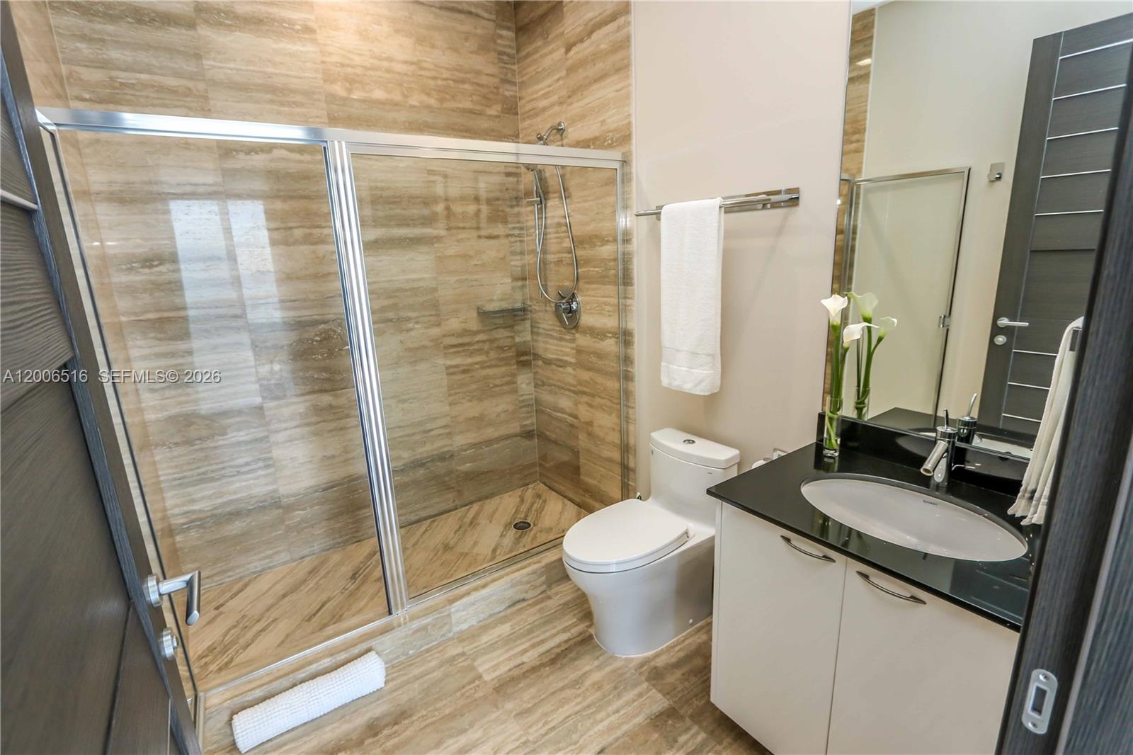 TDR TOWER II CONDO - Residential