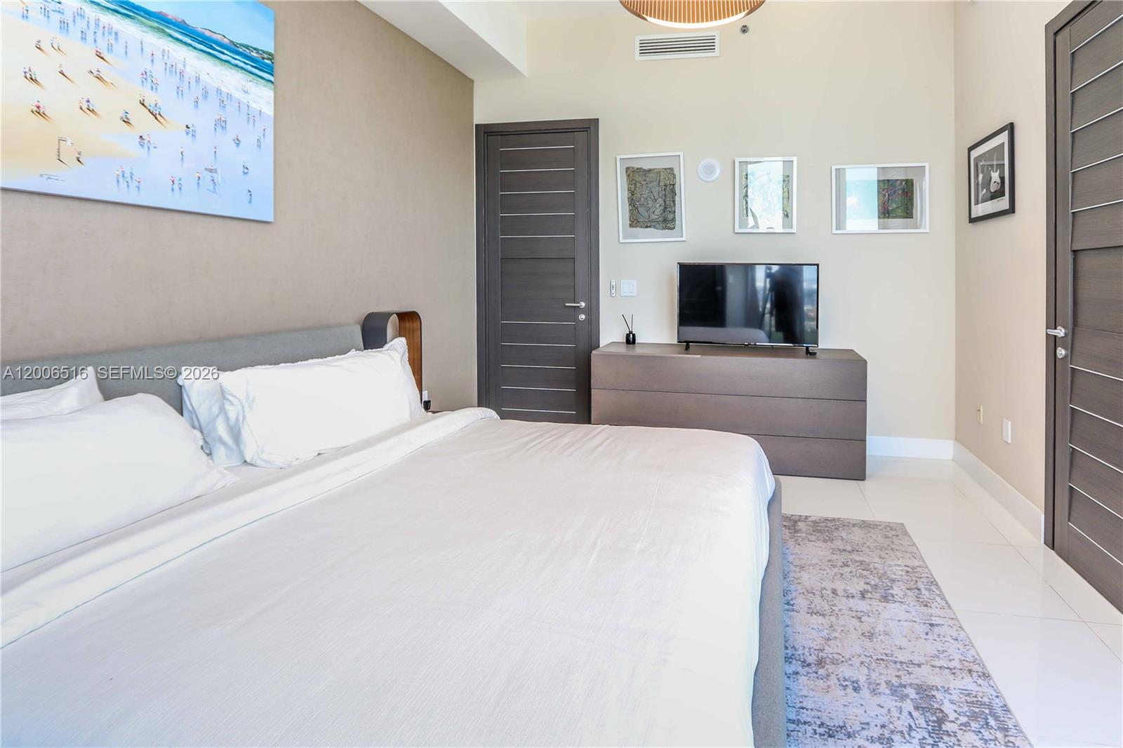 TDR TOWER II CONDO - Residential