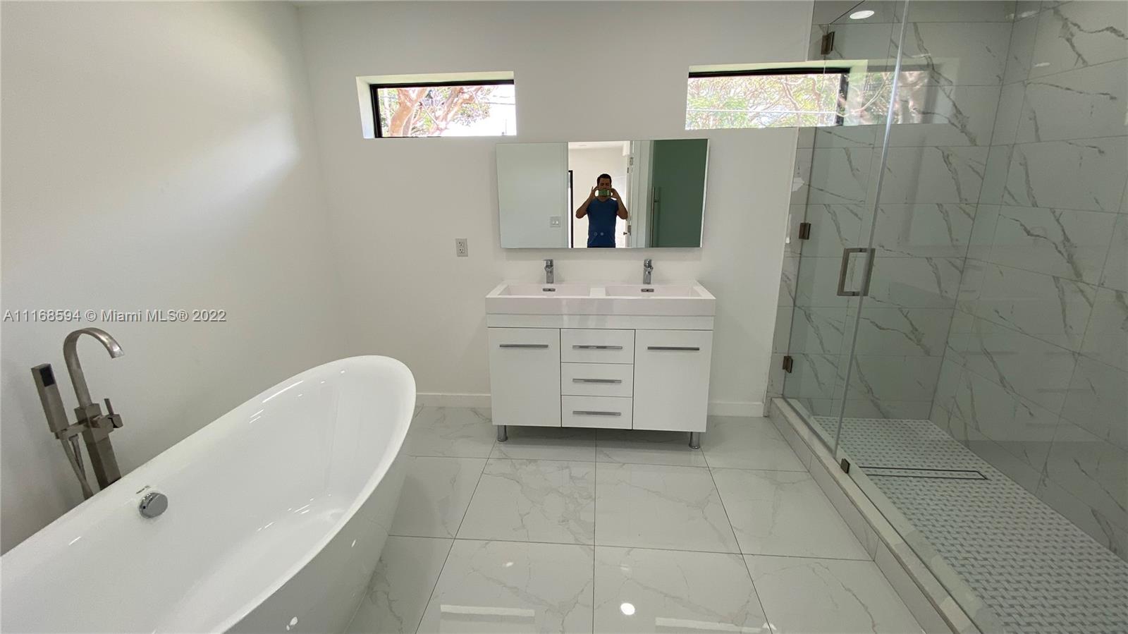 COUNTRY ESTS REV - Residential