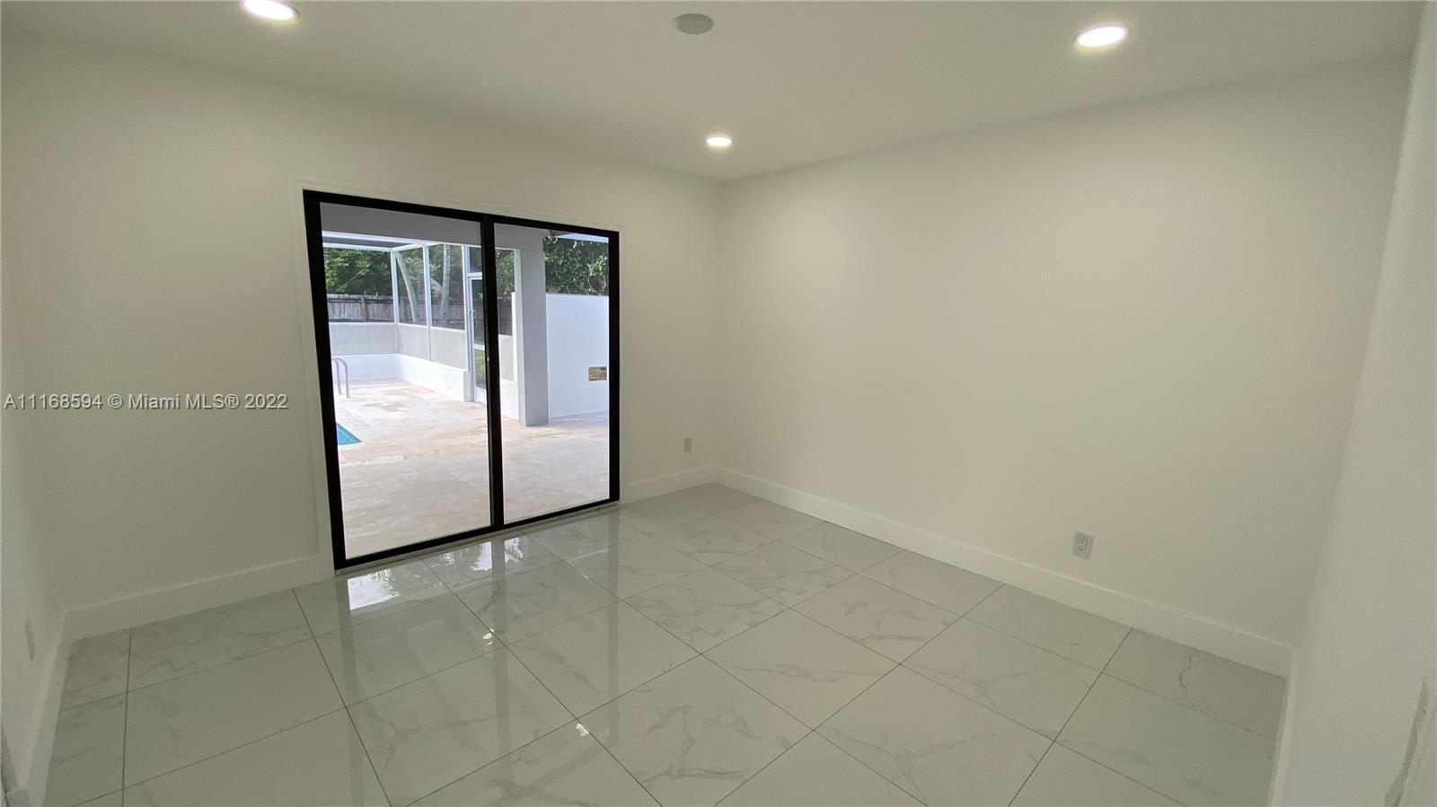 COUNTRY ESTS REV - Residential