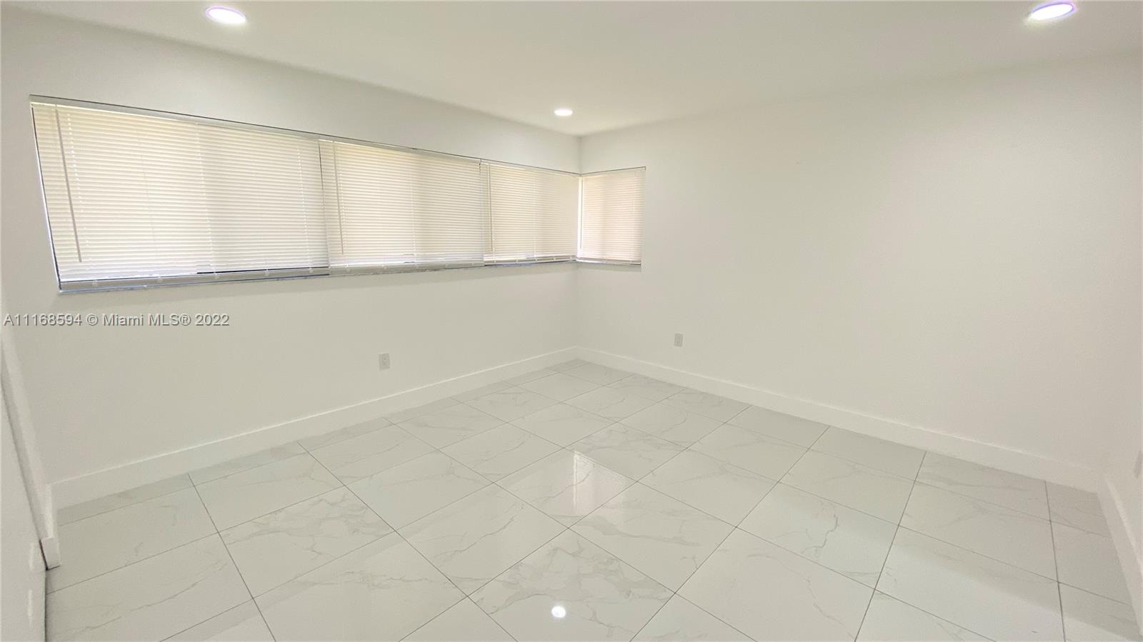 COUNTRY ESTS REV - Residential