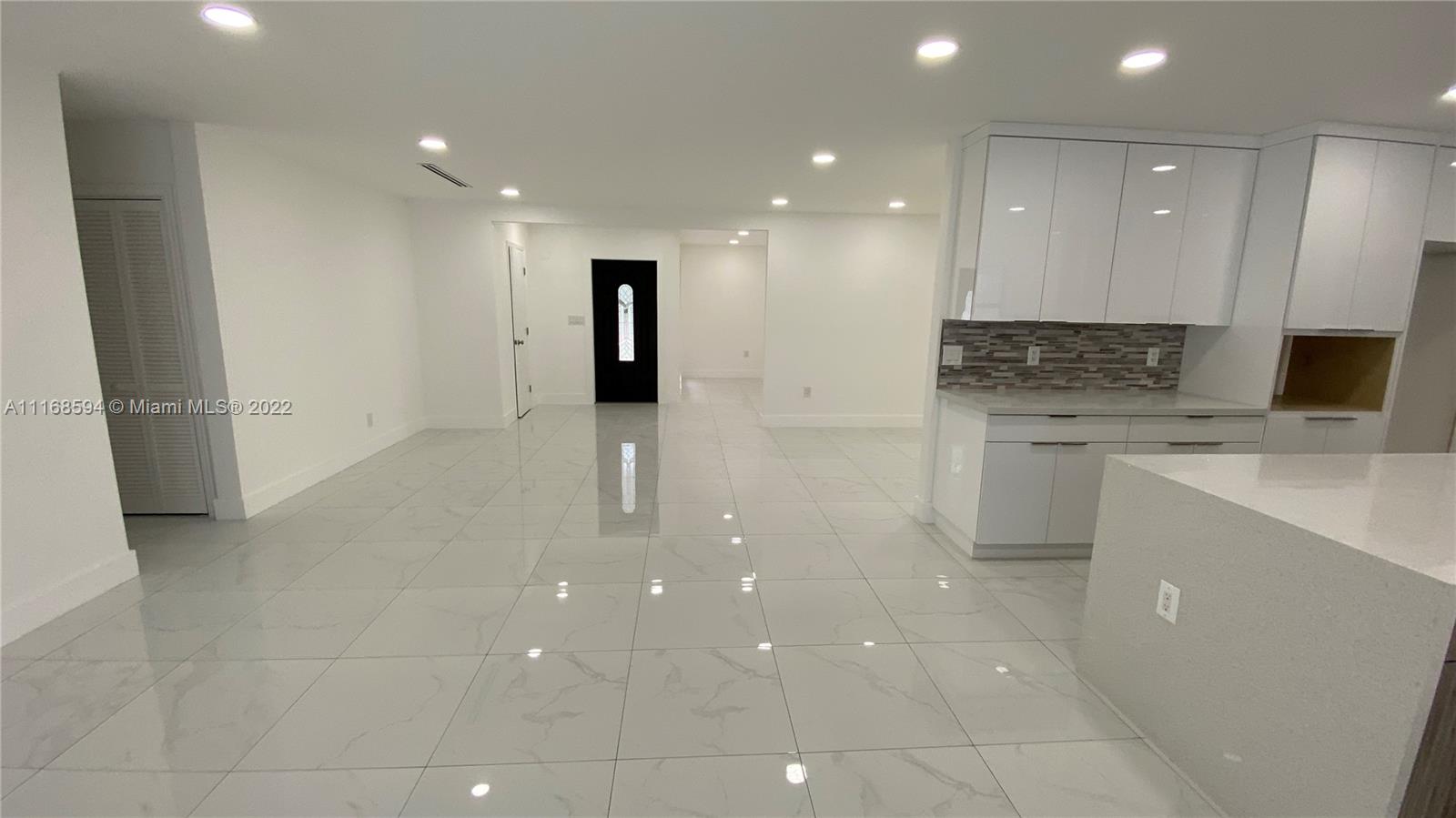 COUNTRY ESTS REV - Residential