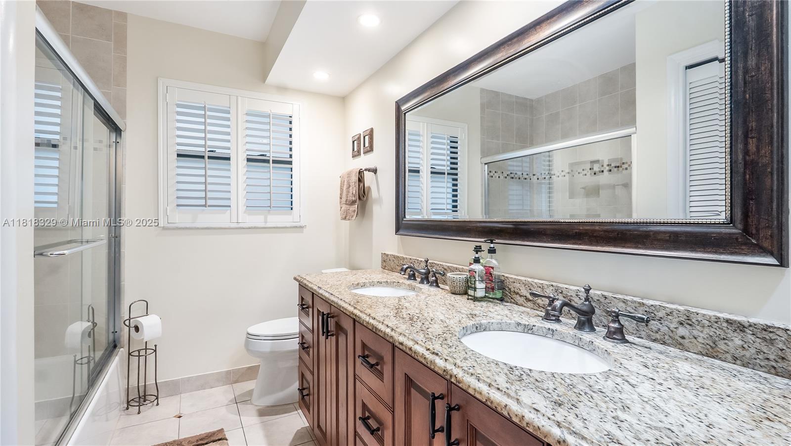 MAPLEWOOD - Residential
