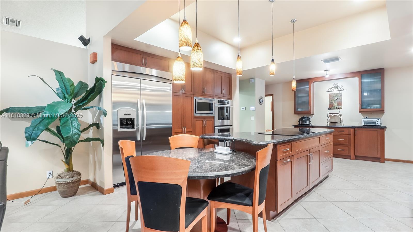 MAPLEWOOD - Residential