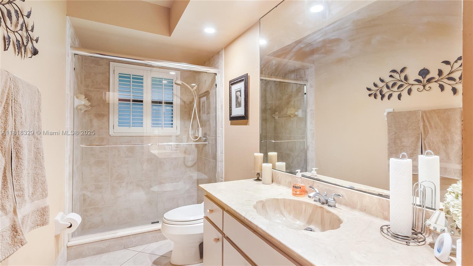MAPLEWOOD - Residential