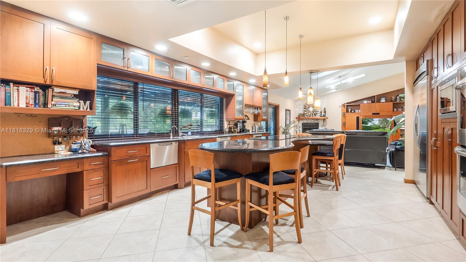 MAPLEWOOD - Residential