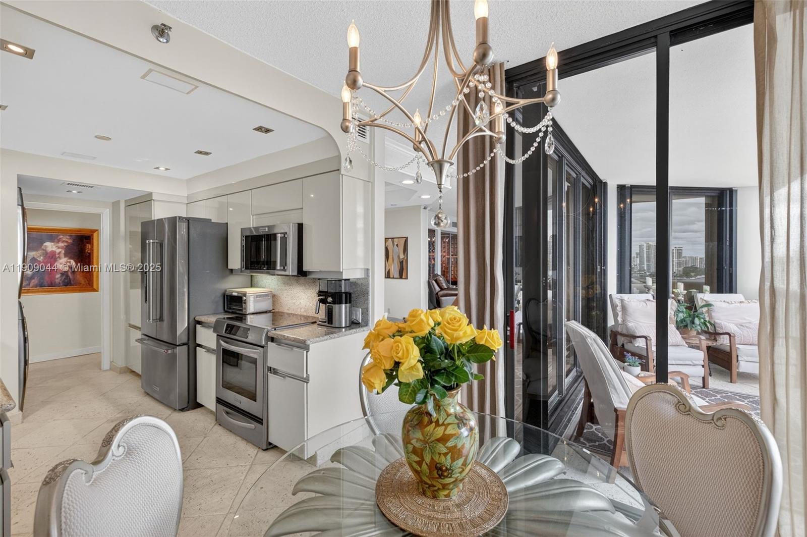 3000 ISL BLVD WILLIAMS IS - Residential