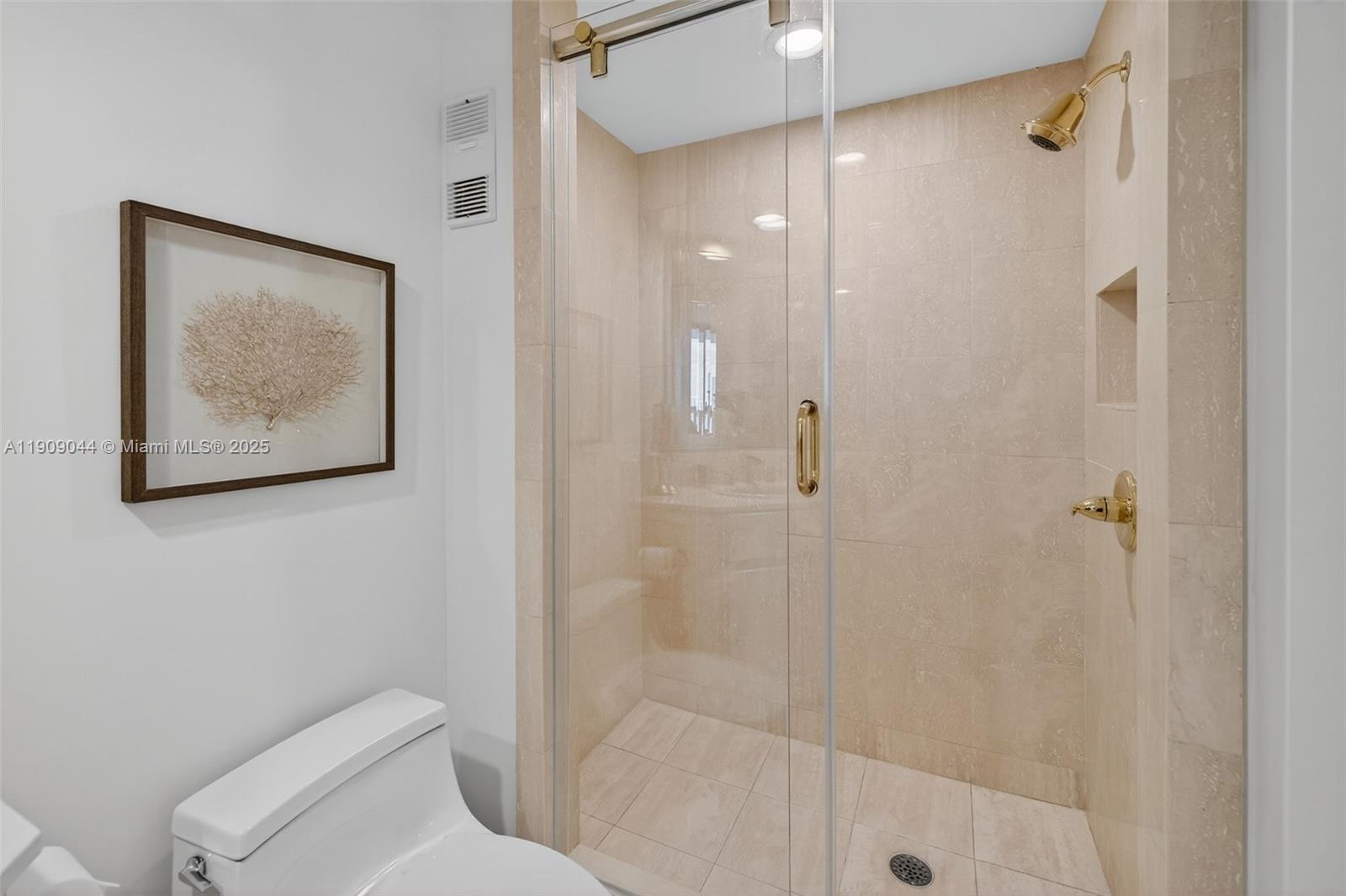 3000 ISL BLVD WILLIAMS IS - Residential