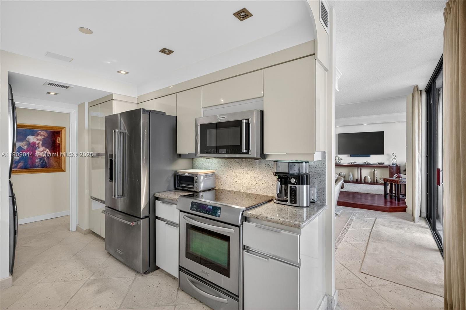 3000 ISL BLVD WILLIAMS IS - Residential