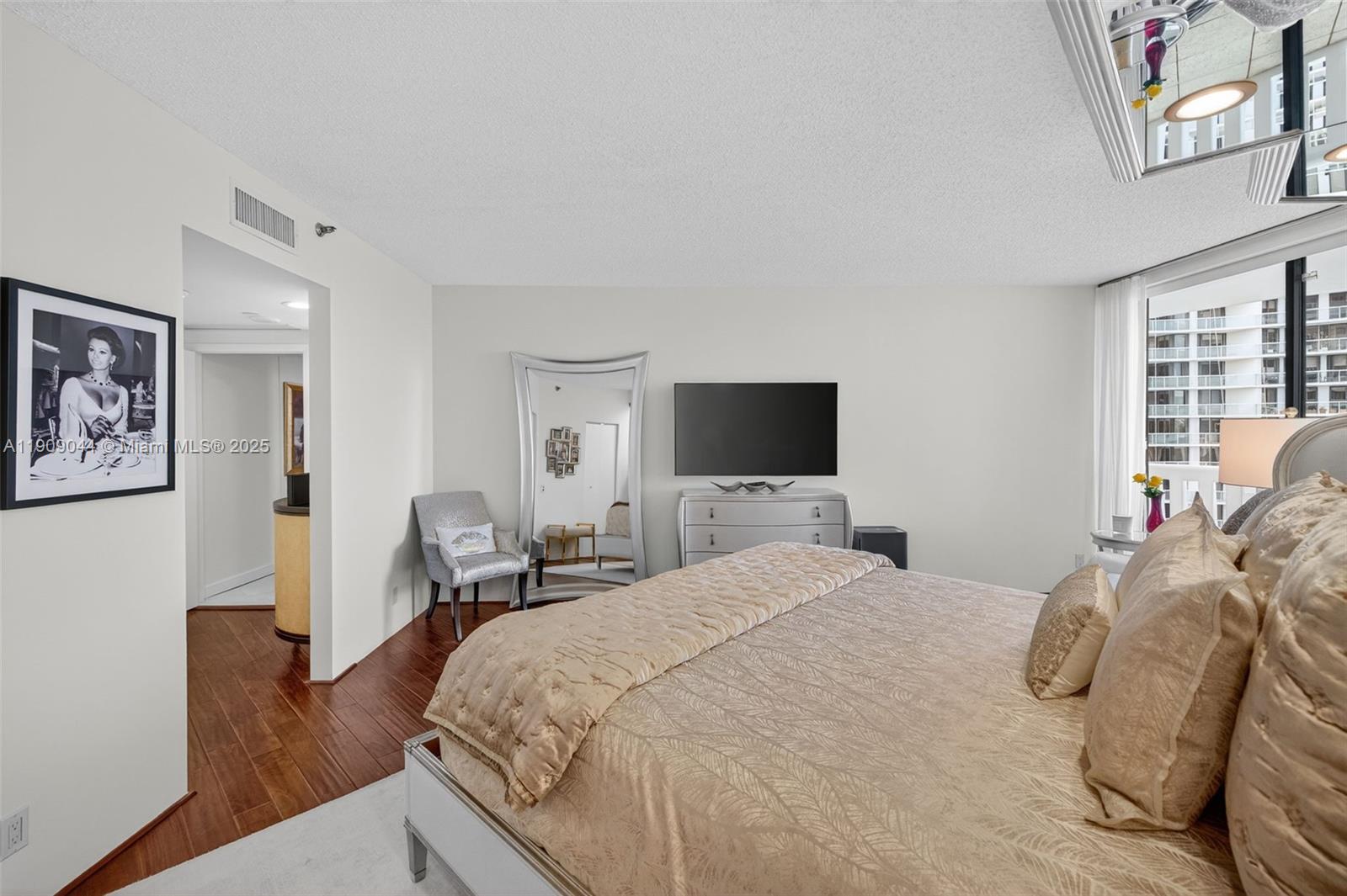 3000 ISL BLVD WILLIAMS IS - Residential