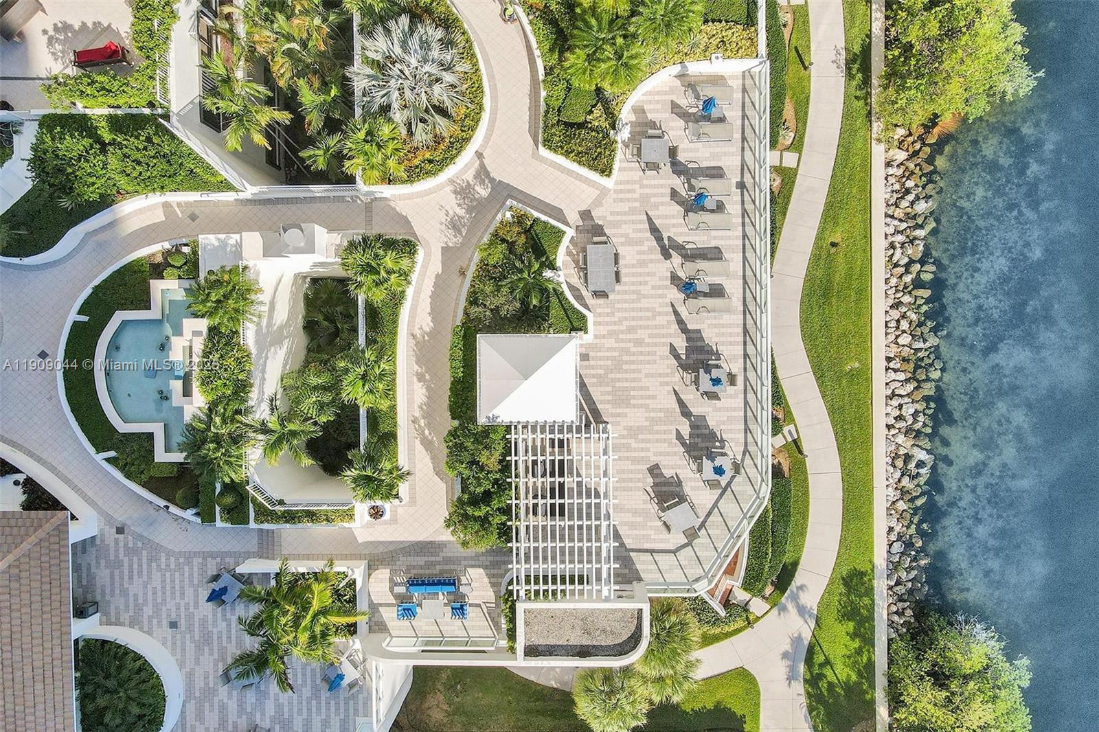 3000 ISL BLVD WILLIAMS IS - Residential