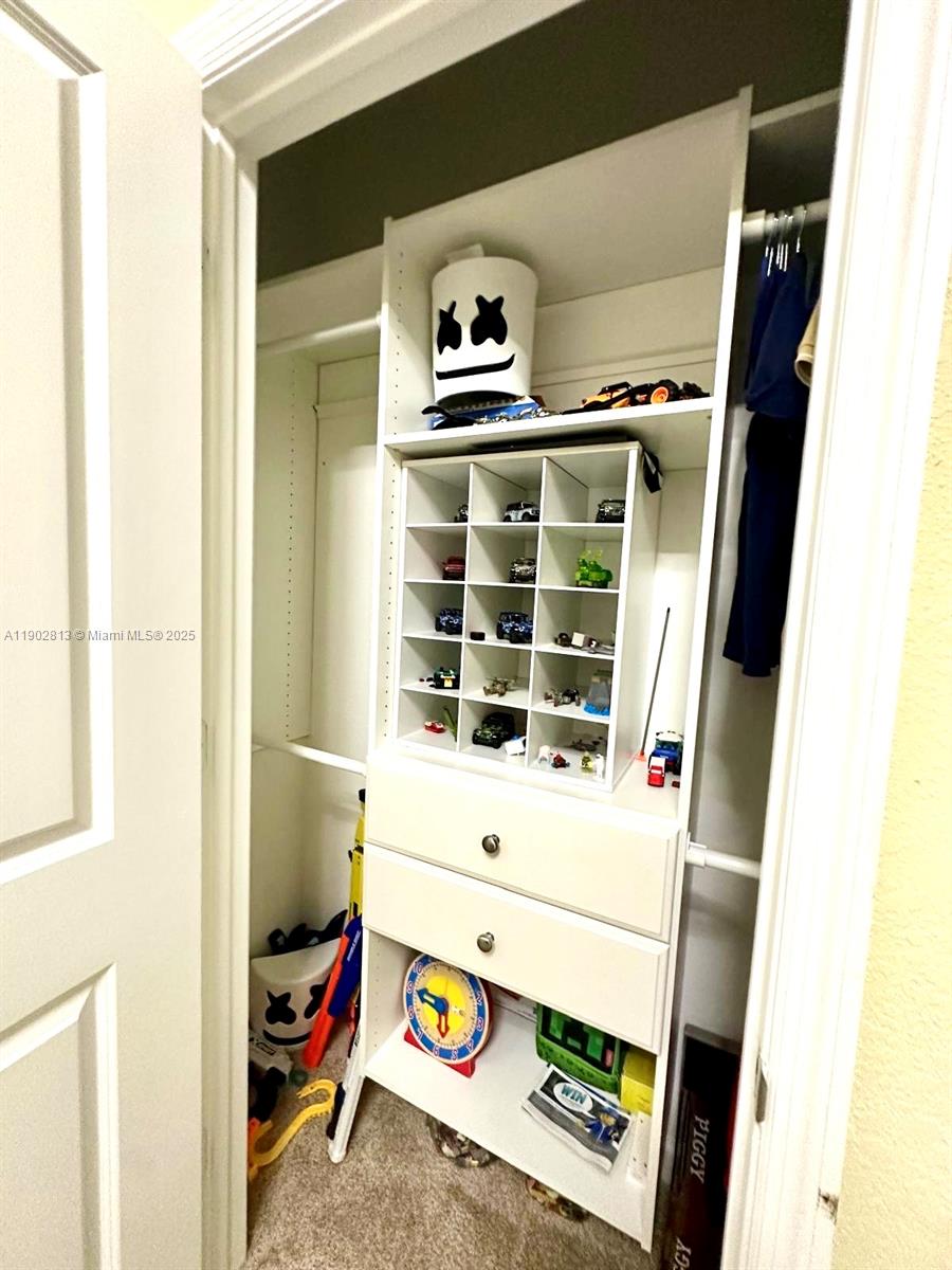 REGAL PALM SQUARE - Residential