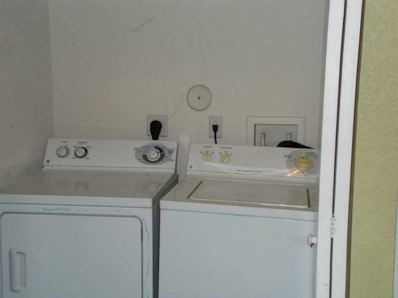 UNIVERSITY PARK - Residential Lease