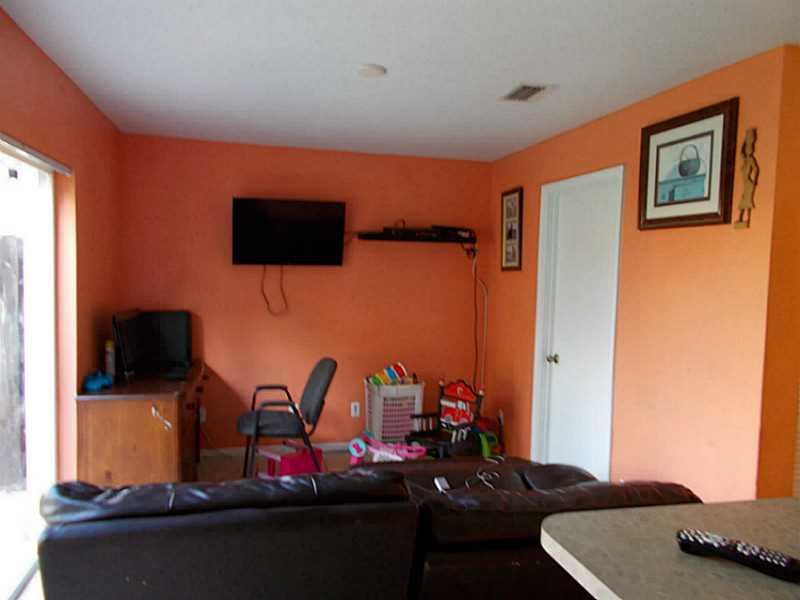 UNIVERSITY PARK - Residential Lease