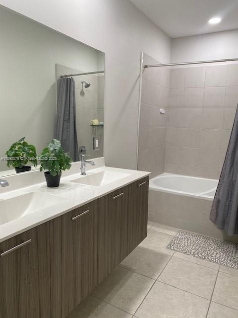 URBANA DOWNTOWN DORAL - Residential Lease