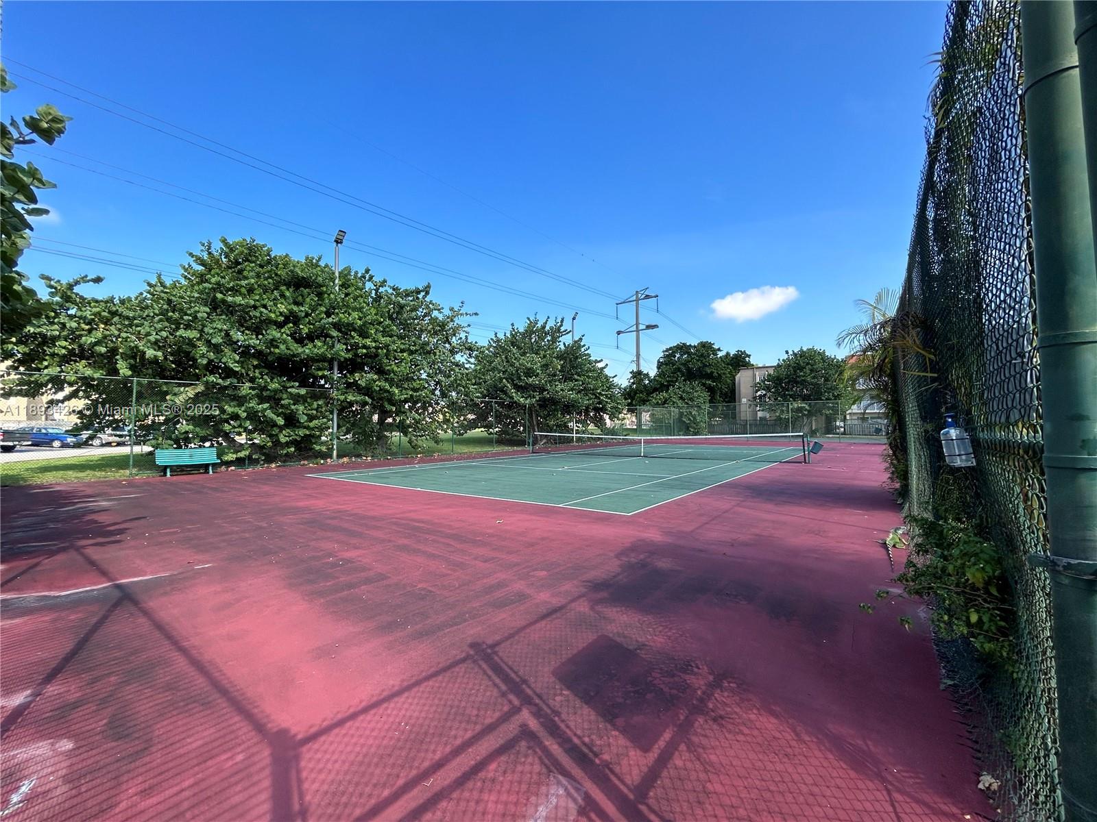 DORAL GARDENS II CONDO - Residential Lease