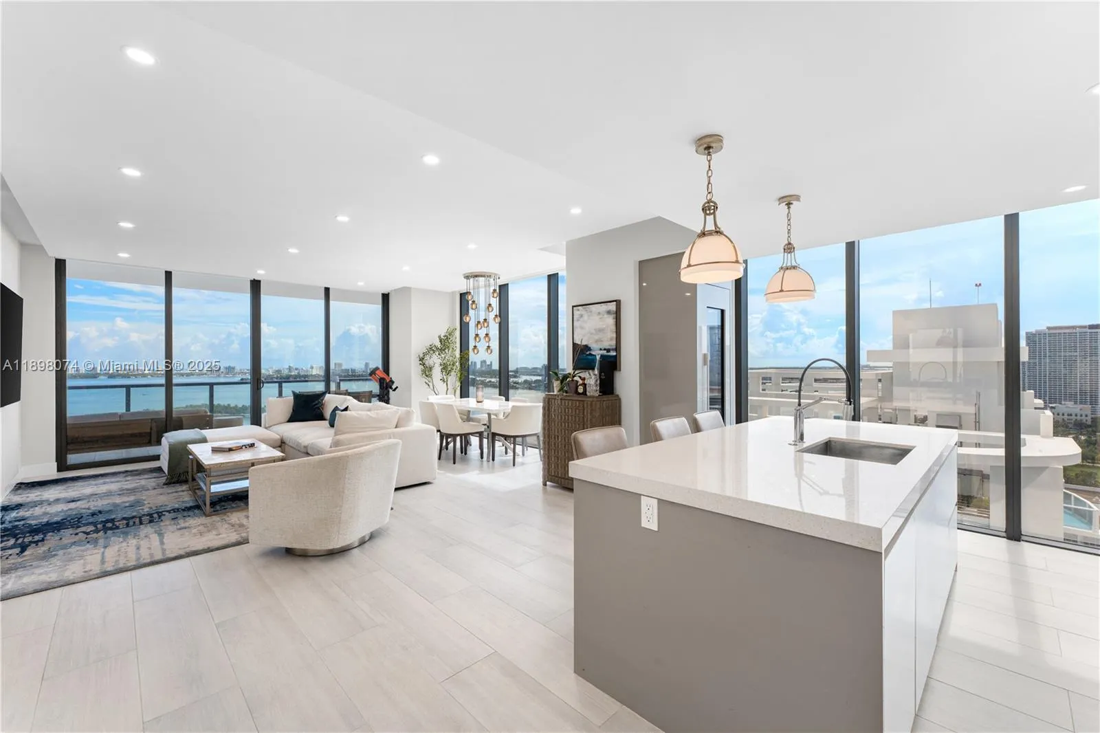 Miami, Florida 33137, United States, 3 Bedrooms Bedrooms, ,5 BathroomsBathrooms,Residential,Active,233667