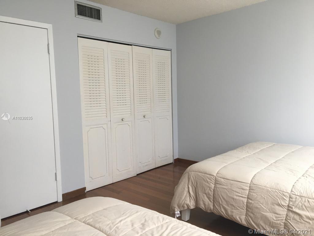 BAYVIEW TOWERS CONDO - Land