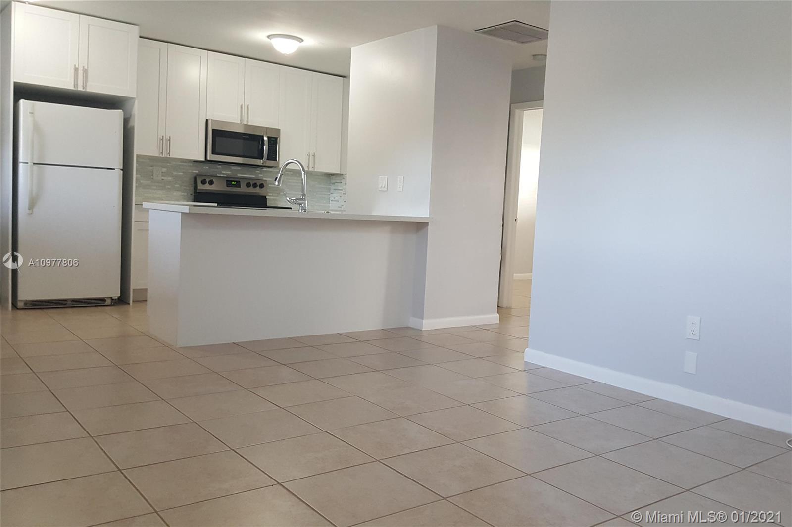 LAKESIDE XI CONDO PH III - Residential Lease