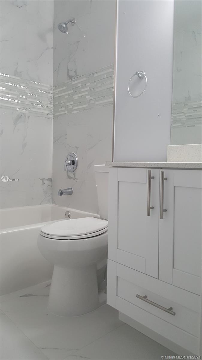 LAKESIDE XI CONDO PH III - Residential Lease