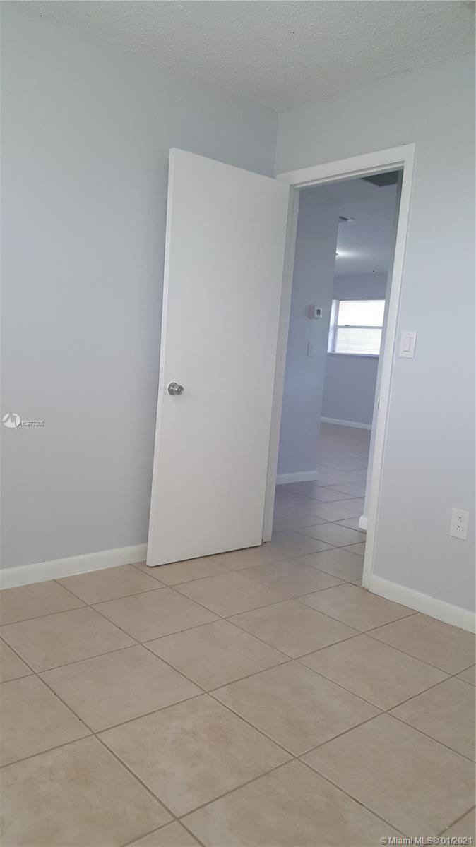 LAKESIDE XI CONDO PH III - Residential Lease