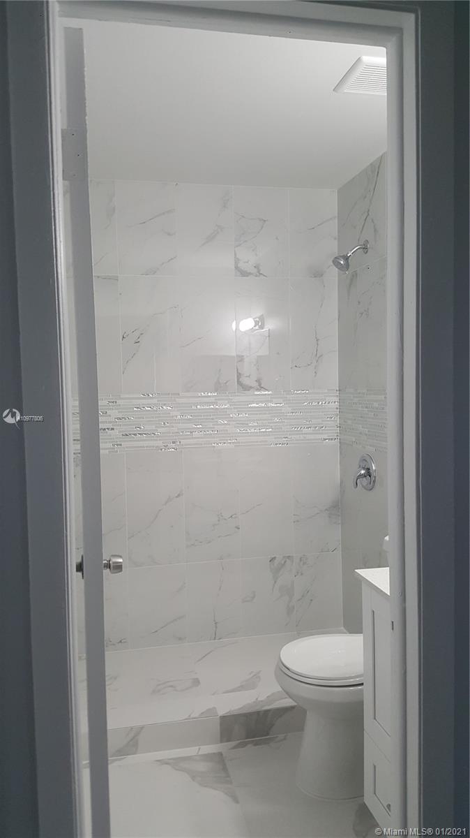 LAKESIDE XI CONDO PH III - Residential Lease