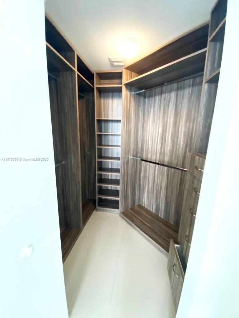 ARIA ON THE BAY CONDO - Residential Lease