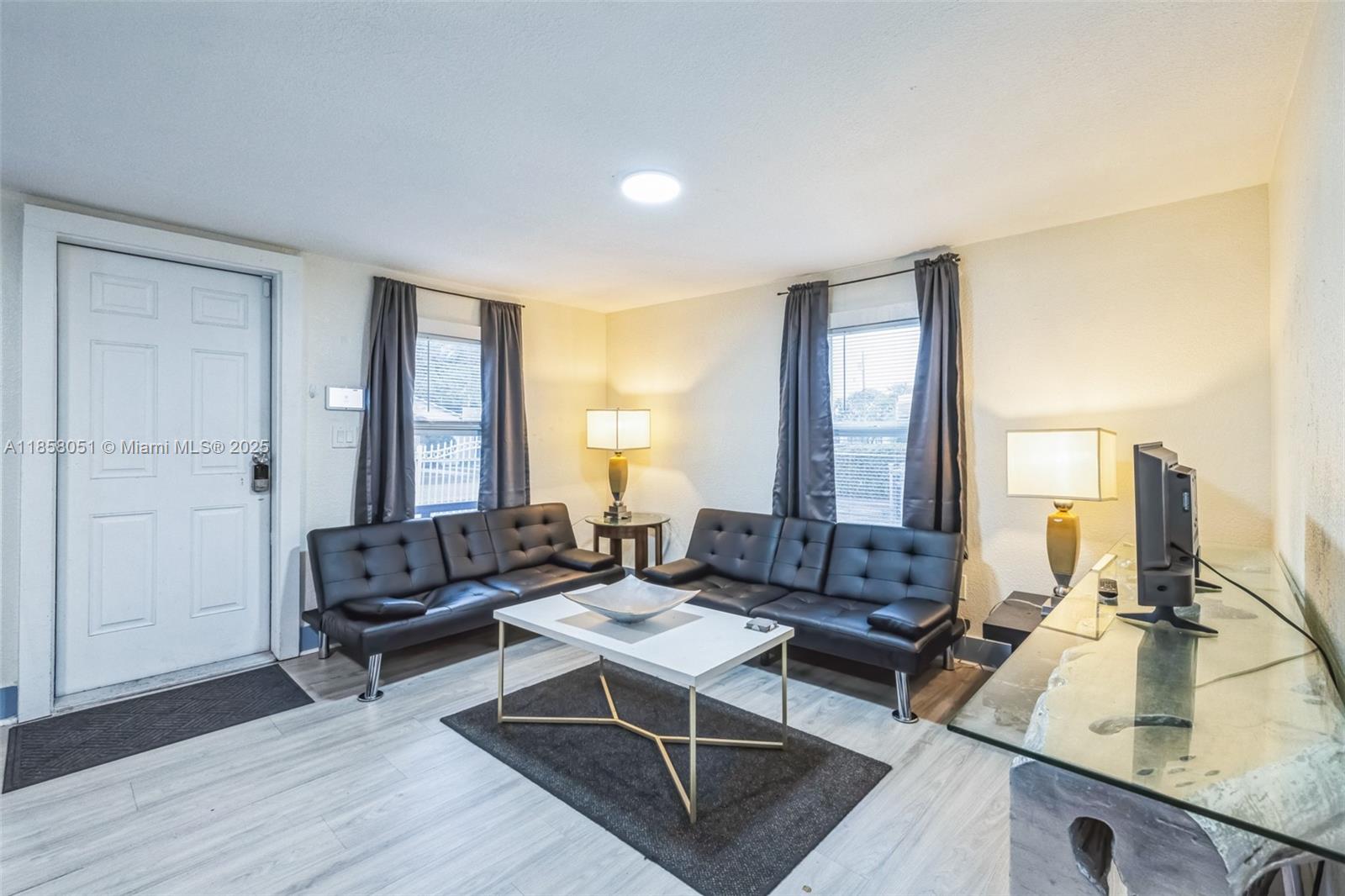 T L JOHNSON SUB IN SW1/4 - Residential