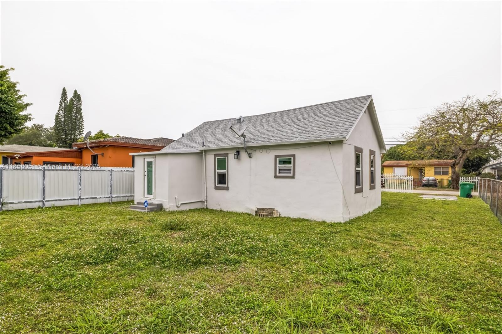 T L JOHNSON SUB IN SW1/4 - Residential