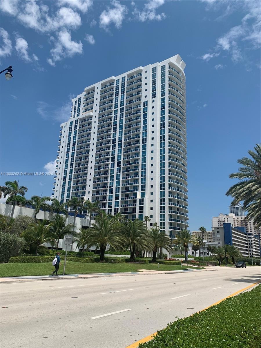 OCEAN MARINE YACHT CLUB C - Residential Lease