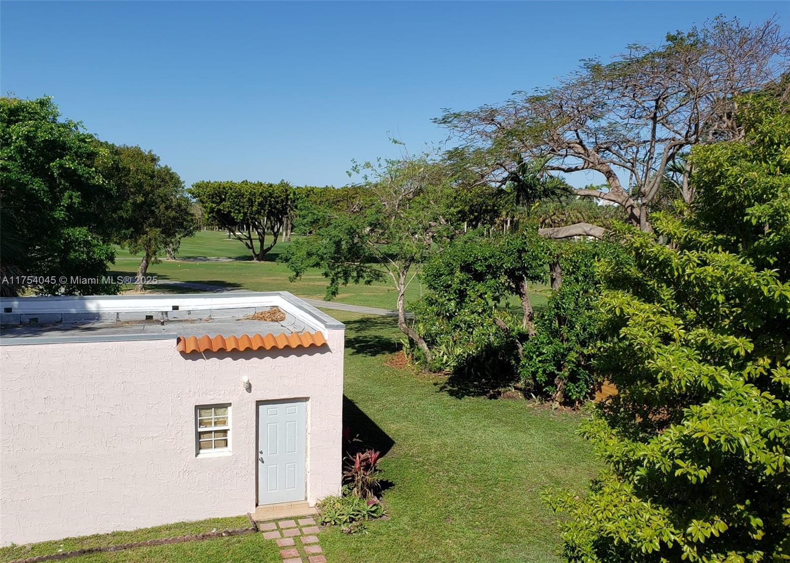 MID GOLF SUB 1ST ADDN - Residential