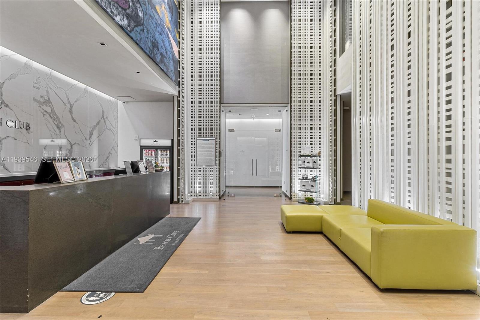 BEACH CLUB I - Residential