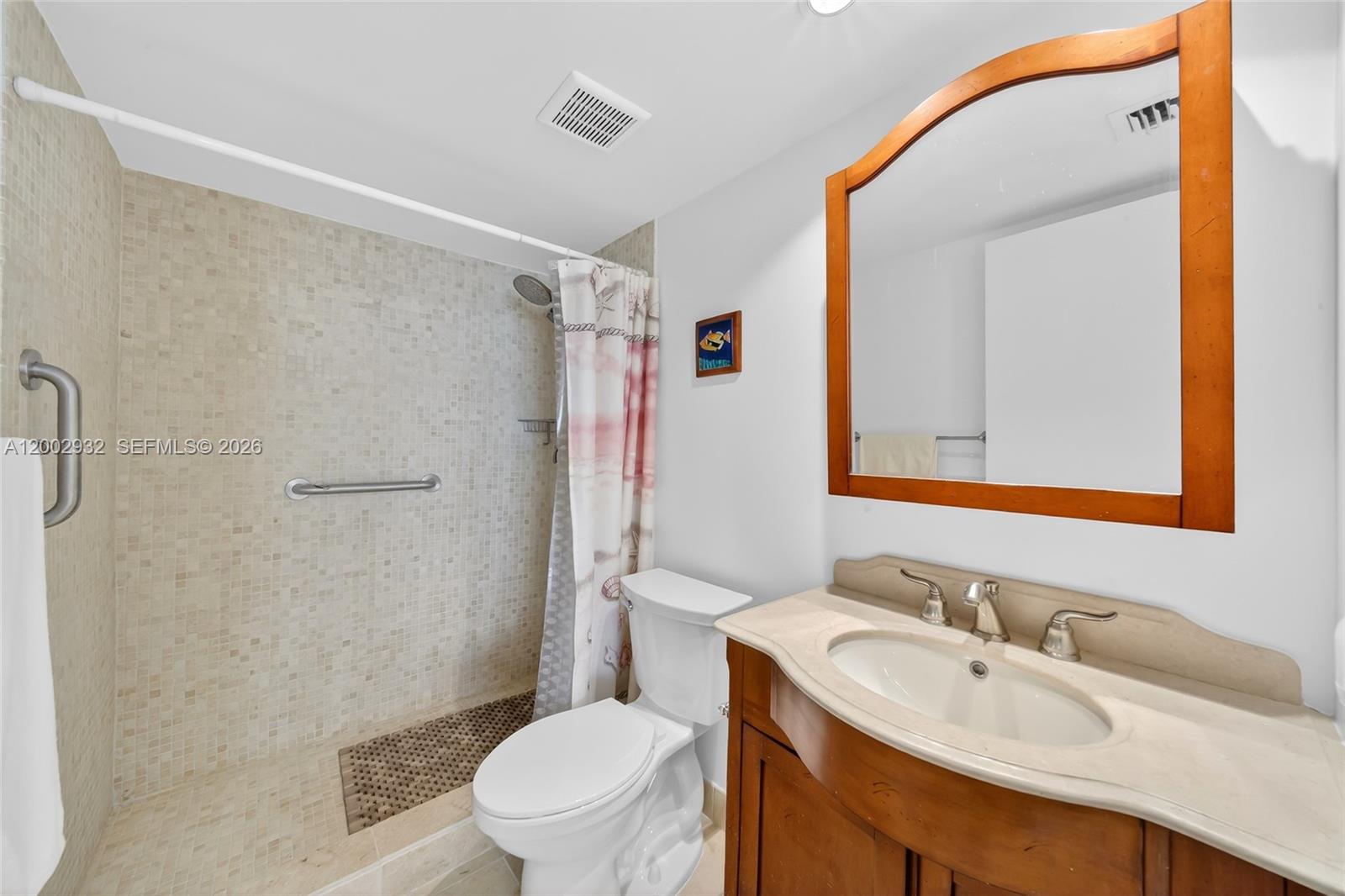 THE STERLING CONDO - Residential Lease